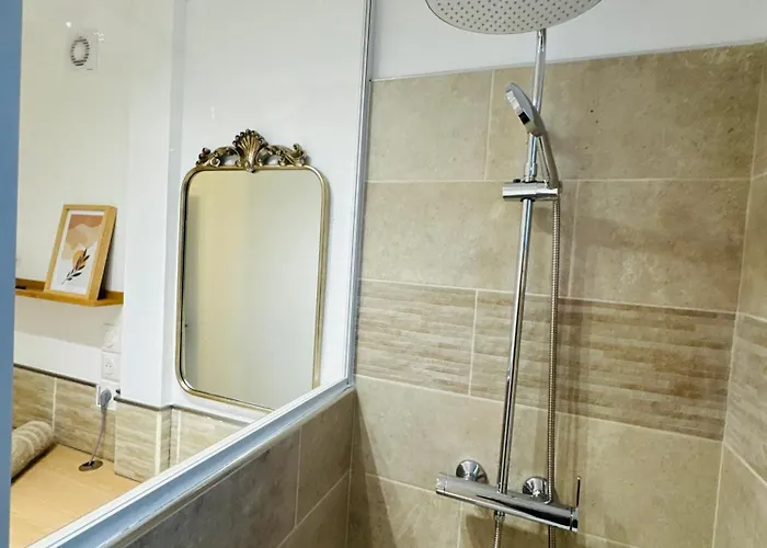 Lumineux Et Calme Et Commerces Apartment *